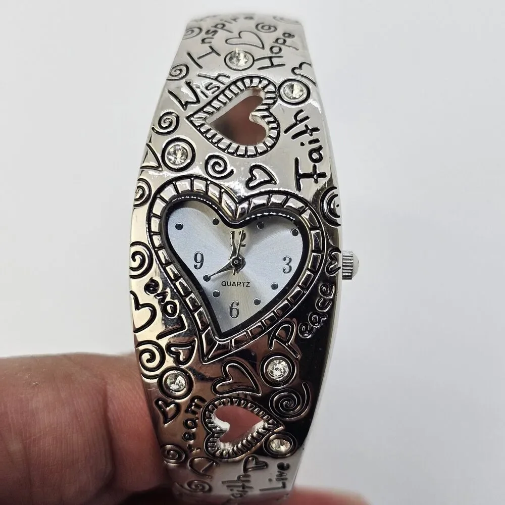 Women's Hearts Cuff Bracelet Watch‎ 24MM Gray Dail Bracelet 5.5